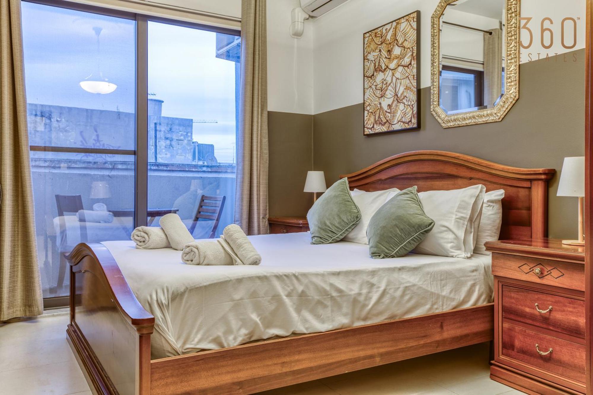 A Comfortable Apartment In The Heart Of Paceville Bt 360 Estates St. Julian's Exteriör bild